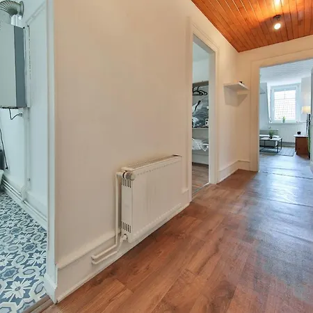 Generous 3-bedrooms Under The Roof Downtown - Dodo Et Tartine Apartmán