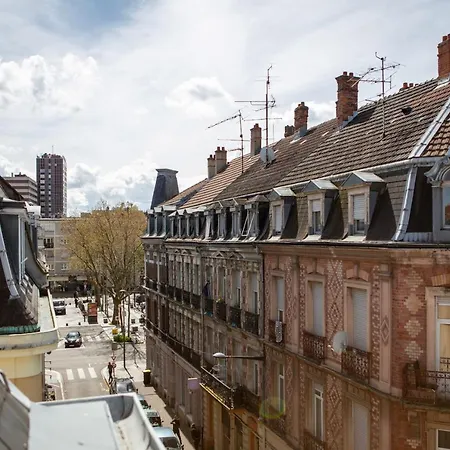 Generous 3-bedrooms Under The Roof Downtown - Dodo Et Tartine * Mylhúzy