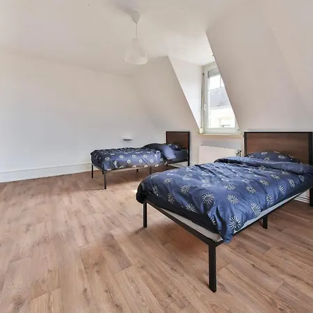 Generous 3-bedrooms Under The Roof Downtown - Dodo Et Tartine Apartmán *